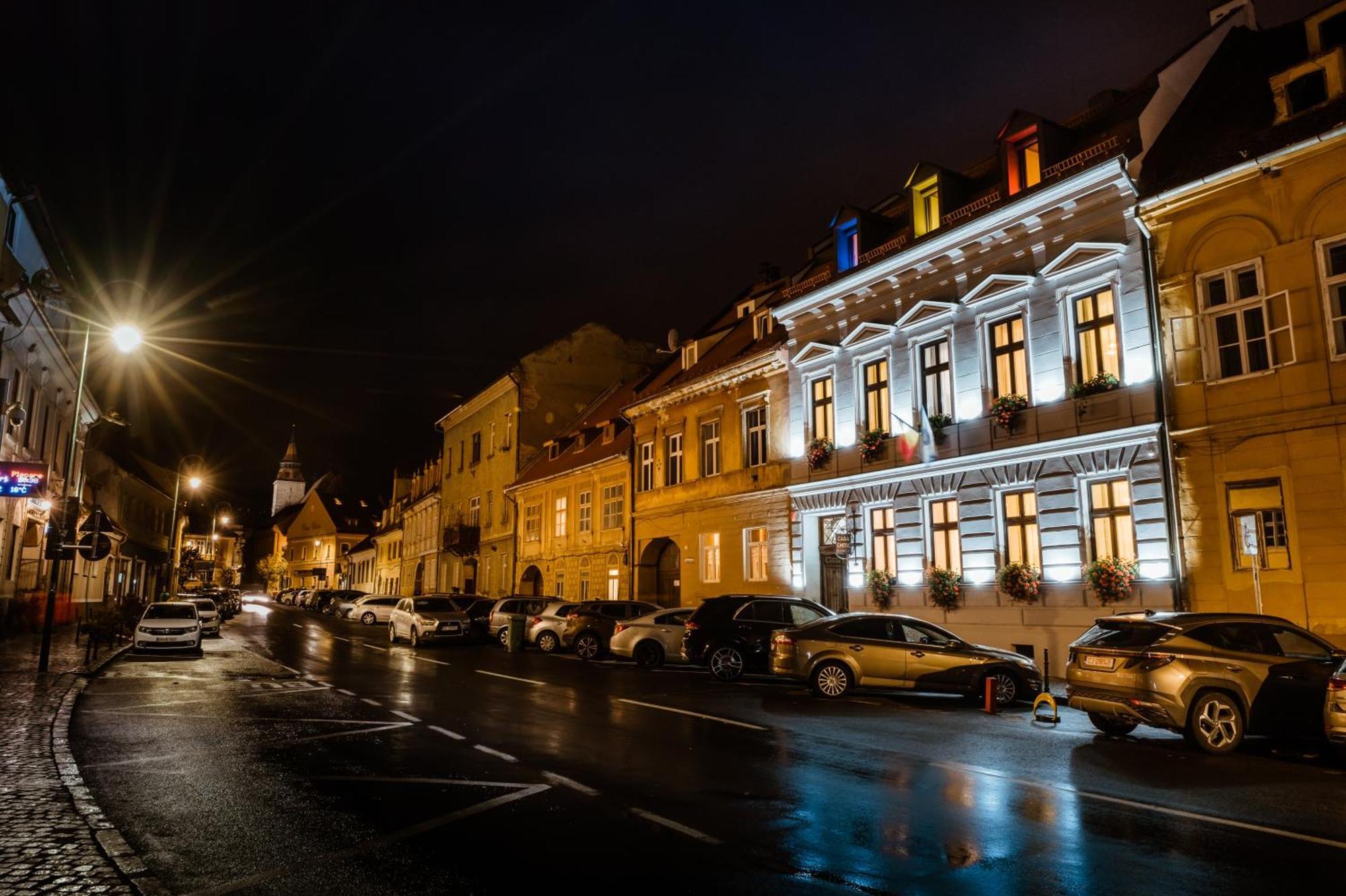 Casa Chitic - Hotel & Restaurant- Str Nicolae Balcescu 13 Brasov Exterior photo